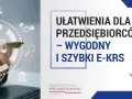Ręce trzymające smartfon z ikonami prawnymi i dokumenty wychodzące z laptopa.