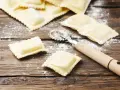 Jak zrobić tortellini? Przepis krok po kroku na idealne ciasto i farsz