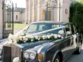 Jak udekorować auto do ślubu? Trendy, DIY, bezpieczeństwo
