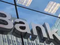 Ile można zarobić w banku? Poznaj realne zarobki w branży bankowej