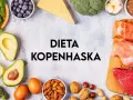Składniki diety kopenhaskiej: łosoś, kurczak, wołowina, jajka, awokado, szpinak, brokuły, orzechy, jagody, ser, masło, olej.