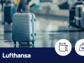 Srebrna walizka na kółkach, idealna jako lufthansa bagaż podręczny. W tle lotniskowy gwar, obok ikony wymiarów i wagi.