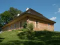 Ile kosztuje przeniesienie domu drewnianego? Zaskakujące wydatki i porady