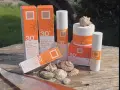 Sommerliche Hautpflege mit Sonnenschutz-Produkten von "That's me Organic". Die Serie "Summer-Love" mit LSF 30 und 50 schützt empfindliche Haut.