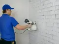Jaki pistolet do malowania dachu? Wybierz jak profesjonalista!