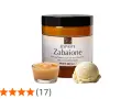 Eis-Perfecto Zabaione Eis Paste für cremigen Eisgenuss. Daneben eine Kugel Vanilleeis und eine Schale der Paste.
