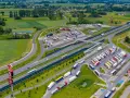 Gdzie zjeść przy autostradzie A2? Najlepsze miejsca na trasie
