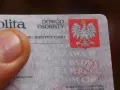 Zgubiony dowód osobisty? Zobacz, gdzie zgłosić zgubienie dowodu. Polski dokument tożsamości z orłem.