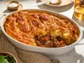 Herzhaftes Steak Pie mit goldbrauner Kruste, gefüllt mit zartem Fleisch und Gemüse. Ein Genuss für jeden Anlass.