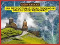 Gruzja, Góry Kaukaz. Kościół Gergeti na tle mglistych szczytów. Idealne miejsce na trekking.