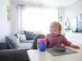 Jak nauczyć 6 miesięczne dziecko pić z butelki bez stresu?