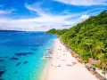 Rajska plaża na Filipinach, idealna na wakacje. Kiedy jechać? Najlepiej w porze suchej, od listopada do maja.