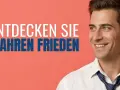 Ein Mann mit einem Lächeln lädt dazu ein, wahren Frieden zu entdecken.