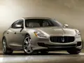 Elegancki Maserati Quattroporte w kolorze szampańskim. Nawet tak luksusowe auta mogą mieć swoje maserati quattroporte awarie i problemy.