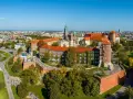 Zamek Królewski na Wawelu, jeden z najlepszych muzeów w Polsce, z widokiem na miasto.