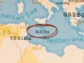 Mapa pokazuje, gdzie jest Malta, wyspa na Morzu Śródziemnym, między Tunezją a Grecją.