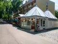 Muzeum minerałów Ustka zaprasza do podziemnych ekspozycji. Obok wypożyczalnia gokartów.