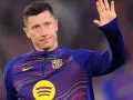 Robert Lewandowski wita kibiców w barwach FC Barcelony. W jakim klubie gra Lewandowski? W tym!