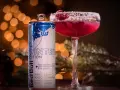 Przepisy na drinki z Red Bullem: Klasyki i nowości (alko i bez)