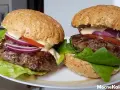 Burger z frytkami: Ile kalorii ma zestaw i jak je kontrolować?