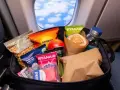 Ryanair: Wędliny w bagażu podręcznym? Uniknij problemów!