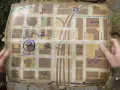Mapa z zaznaczonymi miejscami, notatkami typu "no gas" i "Fuck FEDRA GATE". Szukamy kodu do bramy w The Last of Us 2.
