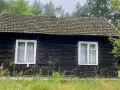 Ile kosztuje rozbiórka domu drewnianego? Sprawdź, co wpływa na ceny