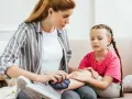 Bóle wzrostowe u dzieci: Jak ulżyć i kiedy do lekarza?