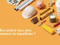 Outils de rénovation, tirelire cochon, casque et maison miniature sur fond orange.