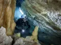 Nurkowanie w jaskiniach to fascynująca speleologia. Co to jest? To eksploracja podwodnych jaskiń, pełnych nacieków i tajemnic.