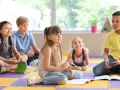 Kto może pracować w świetlicy szkolnej? Wymagania i ścieżki kariery