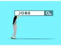 Donna cerca offerte di lavoro su una barra di ricerca.