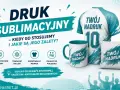 Druk termosublimacyjny na koszulce, kubku i poduszce. Żywe kolory, trwałość i idealny nadruk na poliestrze.