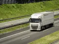Spedytor vs Logistyk: Poznaj kluczowe różnice i wybierz ścieżkę kariery