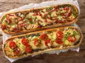 Ile kalorii ma zapiekanka? Od 400 do 900 kcal! Zrób ją fit.