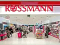W którym Rossmanie można wywołać zdjęcia? Sprawdź wygodne lokalizacje