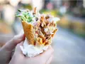 Kebab box: Ile kalorii? Od 800 do 2000 kcal i jak to zmienić