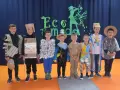 Strój z recyklingu dla chłopca: Eko zabawa i efekt WOW!
