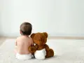 Od kiedy przytulanka dla niemowlaka? Kluczowe informacje dla rodziców