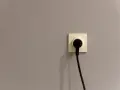 Gniazdko elektryczne z wtyczką. Zastanawiasz się nad taryfą urzędową Energa?