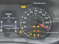 Na desce rozdzielczej świeci się kontrolka trakcji, obok kontrolki silnika i ABS.