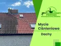 Profesjonalne mycie dachu ciśnieniowe. Efekt czystej dachówki po zabiegu.