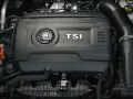 Silnik TSI w Skodzie. TSI to technologia turbodoładowania i wtrysku paliwa, zapewniająca moc i oszczędność.