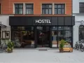 Hotel czy hostel? Poznaj kluczowe różnice i wybierz idealne zakwaterowanie