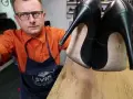 Jak naprawić obcas w bucie - skuteczne metody na szybkie naprawy