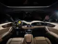 Wnętrze Ferrari Purosangue, z luksusową skórzaną tapicerką i nowoczesnym kokpitem. Poznaj ferrari purosangue cena i wyposażenie.