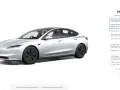 Srebrny Tesla Model 3 z czarnymi felgami, widok z boku.