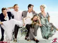 Aktorzy z filmu Mamma Mia: Colin Firth, Stellan Skarsgård, Pierce Brosnan, Amanda Seyfried i Meryl Streep.