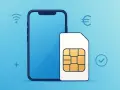 Smartphone und SIM-Karte vor blauem Hintergrund mit Icons für WLAN, Euro und Haken.
