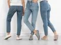 Trzy kobiety w jeansach i sneakersach. Dowiedz się, jak rozciągnąć jeansy, by były idealnie dopasowane.